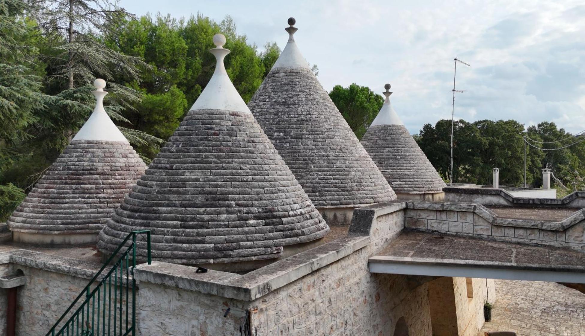 לוקורוטונדו Trulli Pinnacoli מראה חיצוני תמונה
