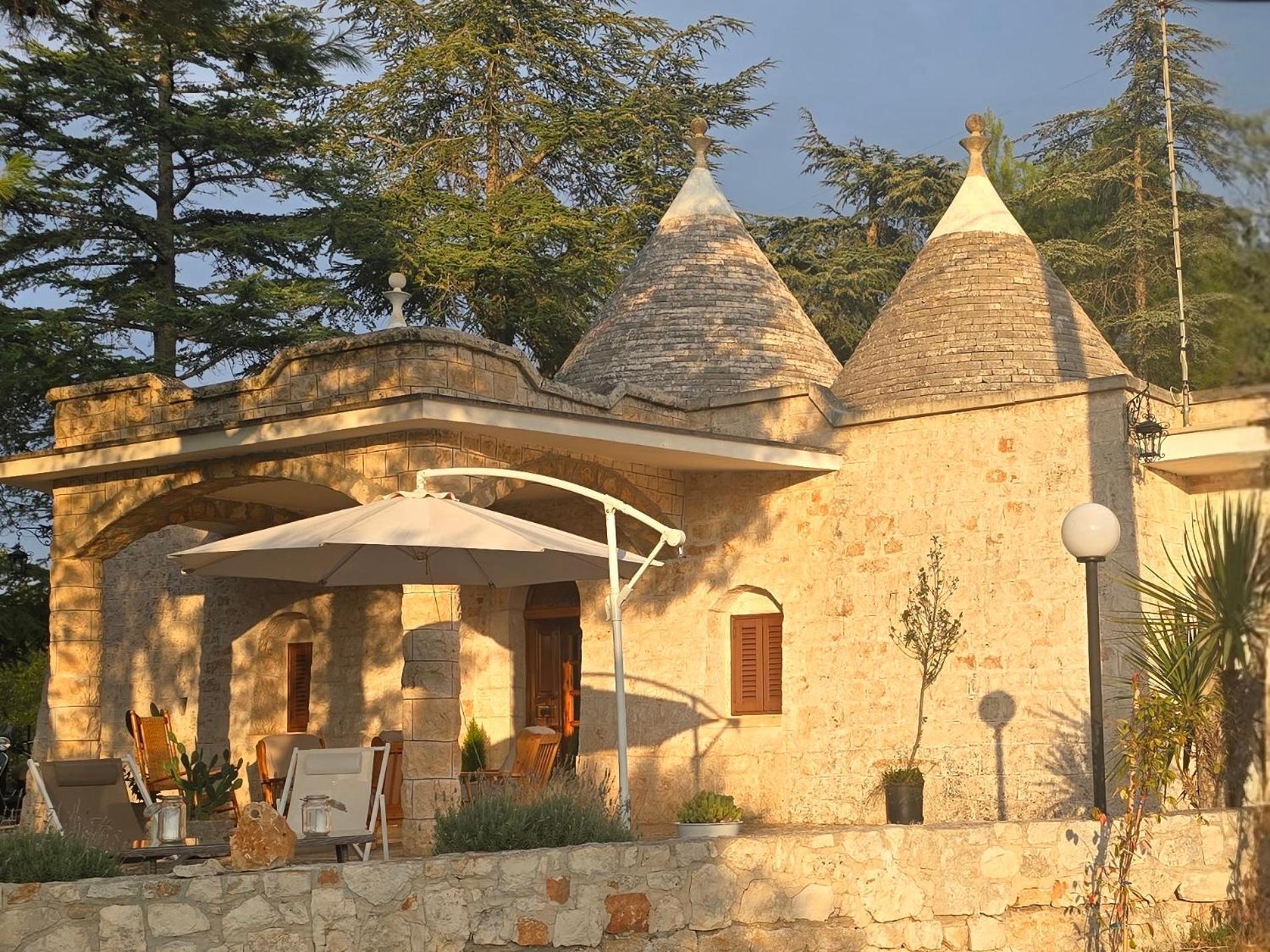 לוקורוטונדו Trulli Pinnacoli מראה חיצוני תמונה