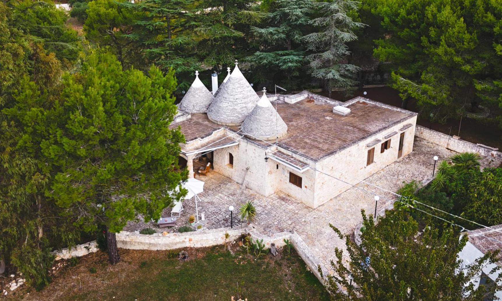 לוקורוטונדו Trulli Pinnacoli מראה חיצוני תמונה